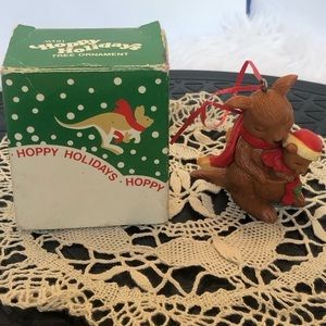 Vintage Mama Kangaroo & Joey Baby Ornament Avon 1983